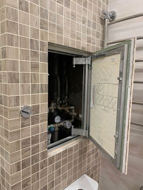 Люк под плитку Секрет 3.0 400*900 Люк под плитку Секрет 3.0 400*900